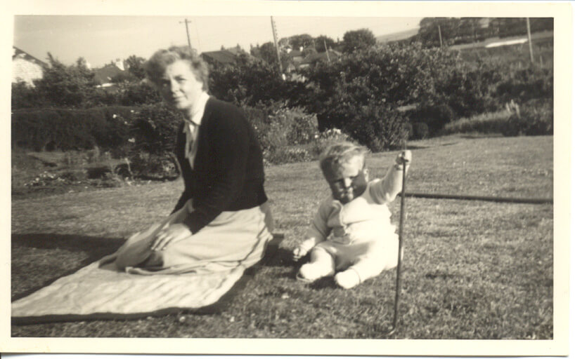 Eve Spence Jolly Farrington with Richard Hill, Taunggyi  Ooyin, Flamborough in May 1953